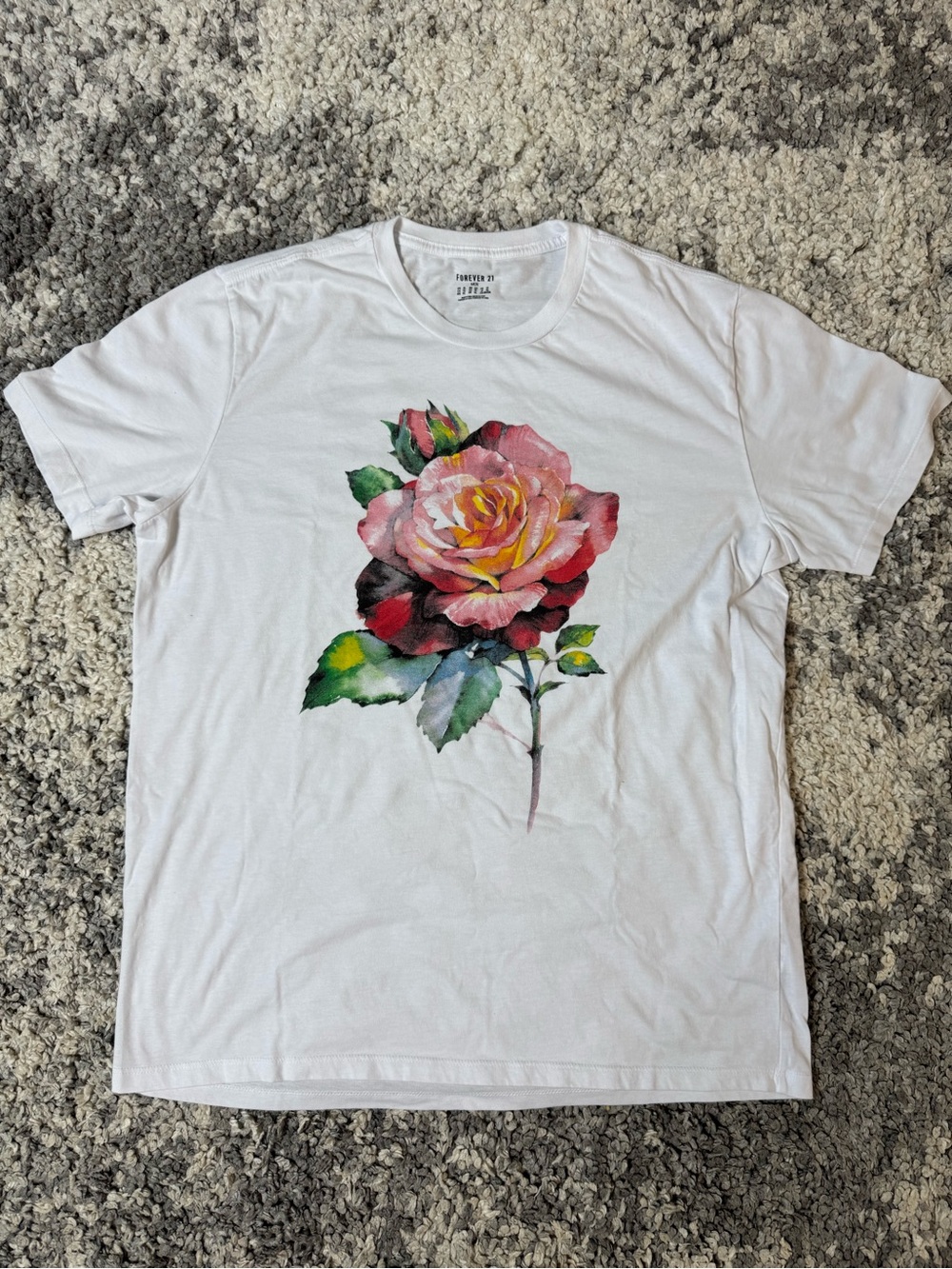 Forever 21 Men, Men’s White Floral Graphic Tee, Short Sleeve Tshirt, XL